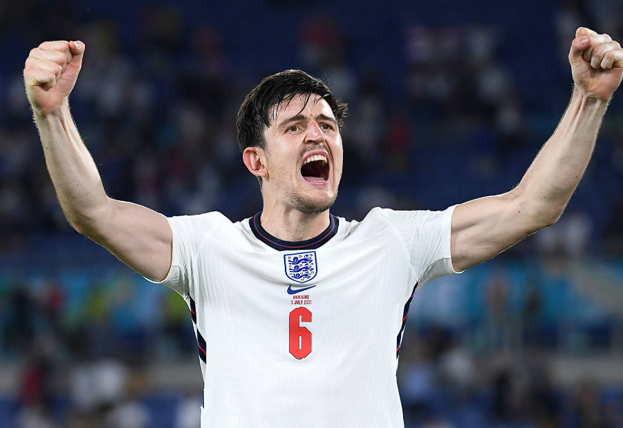 米兰冬夏转会窗引援策略剖析：多线目标与阵容升级规划