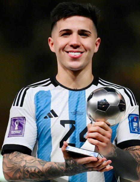 乔·科尔谈恩佐事件：俱乐部与球员的艰难博弈